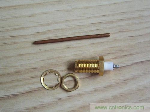 最簡單使用的天線——罐頭天線，可做正饋大鍋饋源！ 