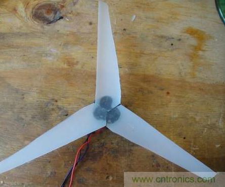 想減少電費嗎？DIY一個迷你風力發(fā)電機吧