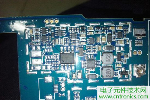 不怕摔的電紙書！一款柔性屏電子書閱讀器拆解