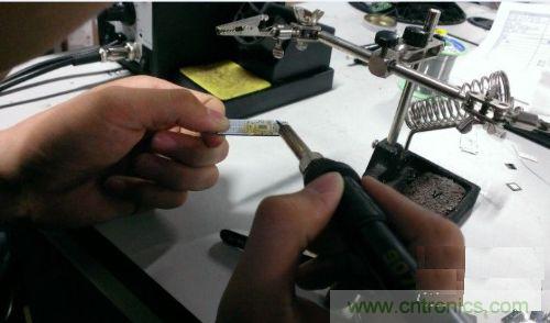 制作U盤全過程，由PCB做起