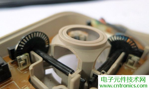 殿堂級(jí)機(jī)械鼠標(biāo)拆解：嘆精致做工！