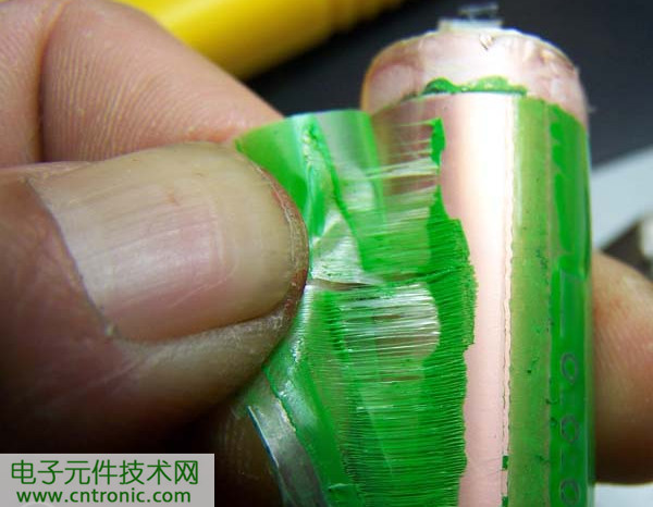 筆記本電池拆解，探秘電池內(nèi)部結(jié)構(gòu)