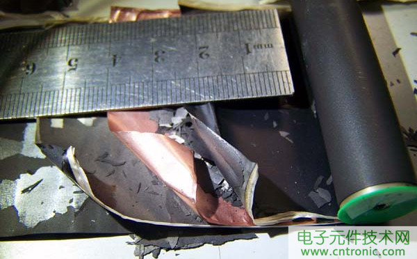 筆記本電池拆解，探秘電池內(nèi)部結(jié)構(gòu)