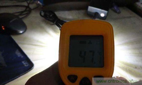 變廢為寶！風(fēng)扇散熱器變身山寨LED燈