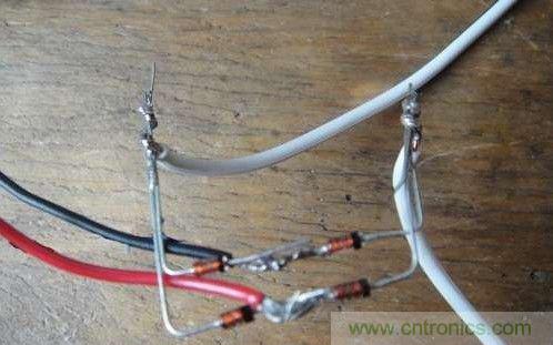 創(chuàng)意DIY！迷你風(fēng)力發(fā)電機(jī)！