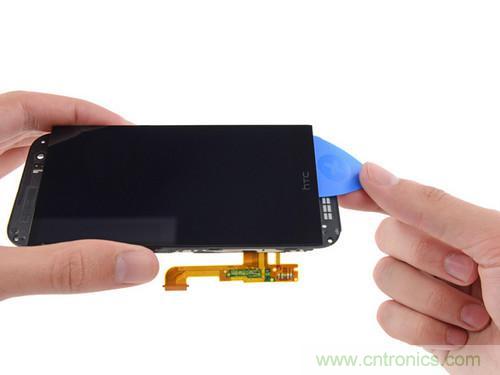 牛人強(qiáng)拆！新HTC One(M8)真機(jī)精密做工難修理