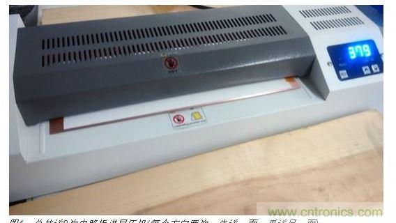 總共送8次電路板進(jìn)層壓機(jī)(每個方向兩次，先送一面，再送另一面)