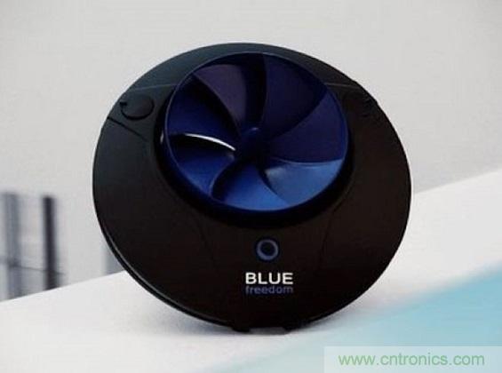 圖4：Blue Freedom是一種“微型水力發(fā)電廠”，能用利用流動(dòng)的水來(lái)為便攜設(shè)備充電。