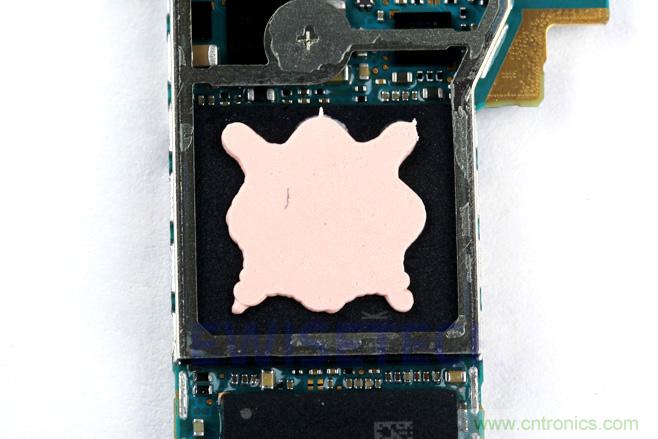 Galaxy Note5拆解，與S系列差距日漸模糊