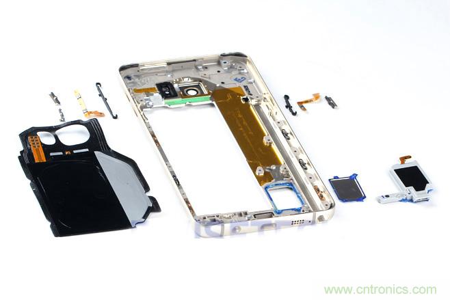 Galaxy Note5拆解，與S系列差距日漸模糊