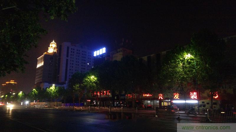 無邊框的 nubia Z9 ，一款既有驚喜，又有驚艷的智能手機