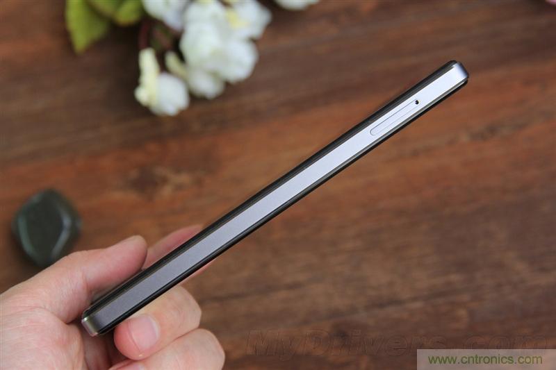 無邊框的 nubia Z9 ，一款既有驚喜，又有驚艷的智能手機