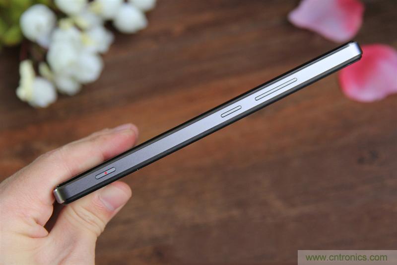 無邊框的 nubia Z9 ，一款既有驚喜，又有驚艷的智能手機