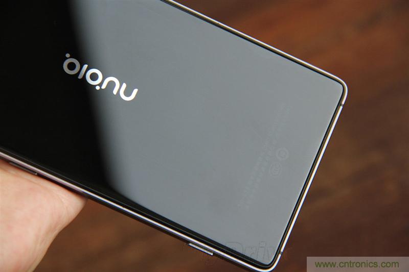無邊框的 nubia Z9 ，一款既有驚喜，又有驚艷的智能手機