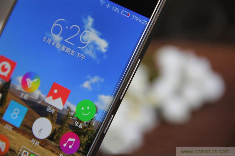 無邊框的 nubia Z9 ，一款既有驚喜，又有驚艷的智能手機