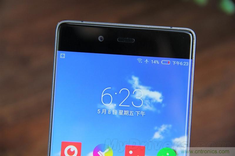無邊框的 nubia Z9 ，一款既有驚喜，又有驚艷的智能手機