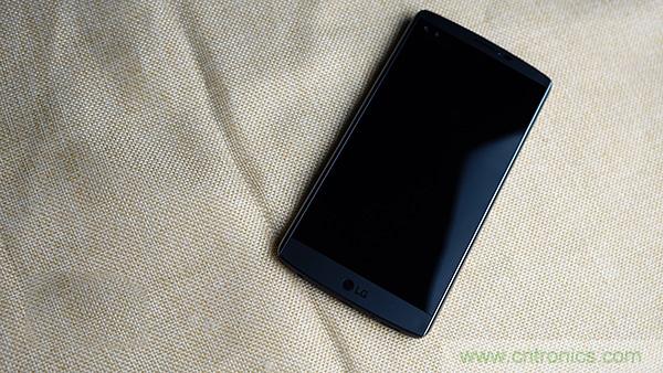 業(yè)界良心 LG V10 評(píng)測(cè):剛毅、冷峻，不失人性化