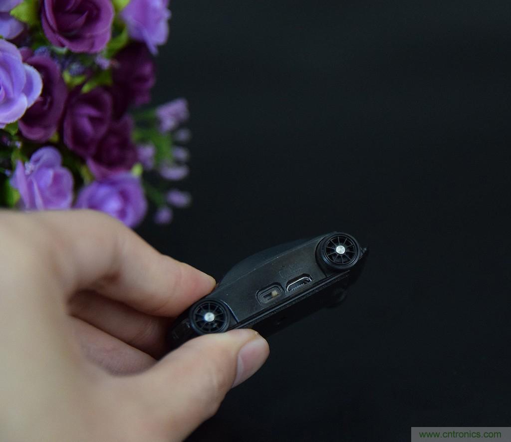虛擬與現(xiàn)實相結合的飛車游戲，讓你體驗速度與激情的碰撞！