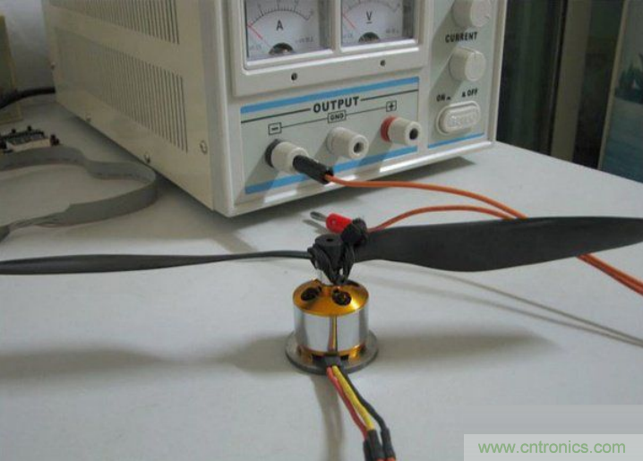 無人機(jī) DIY 制作全過程，酷得不要不要的！