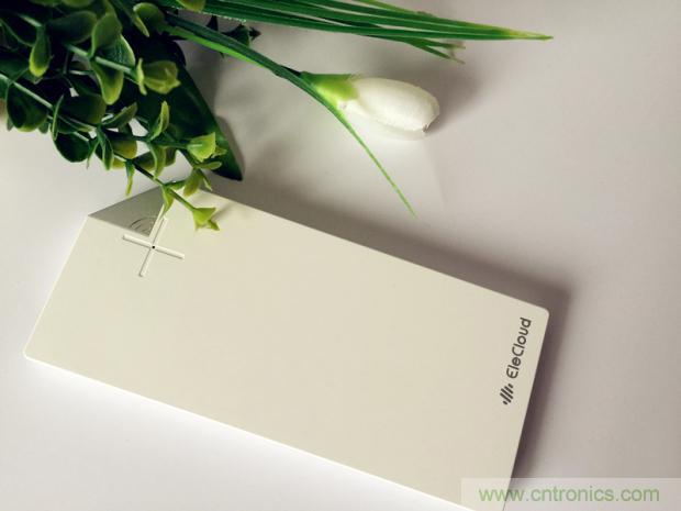 長虹流云智能電源，集“充電”+“存儲”于一身