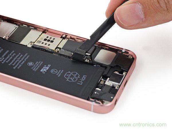 有什么地方?jīng)]有變？iPhone SE真機(jī)拆解
