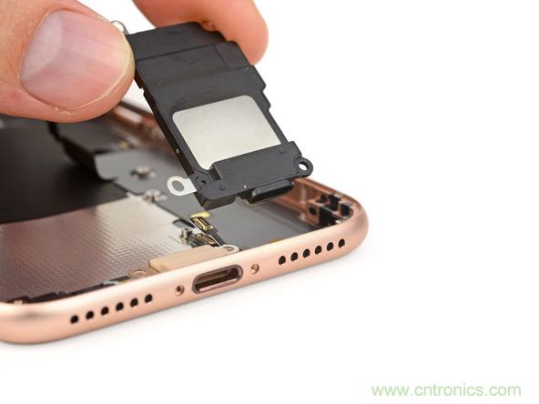 iPhone 8首拆：無線充電版本的iPhone 7？