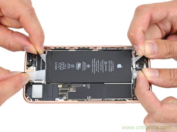 iPhone 8首拆：無線充電版本的iPhone 7？