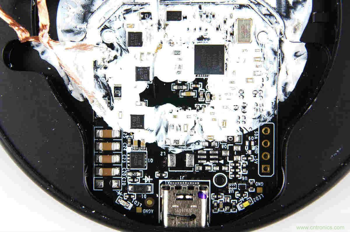拆解對比：系出同門，小米、紫米無線充電器的差別有多大？
